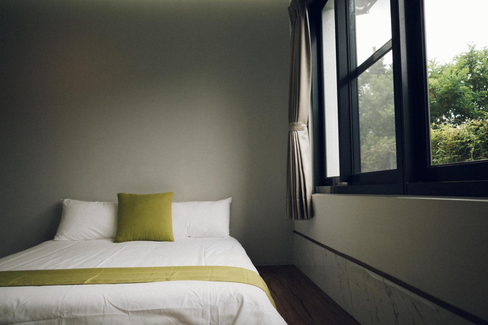 蘊慢築 茶花藝主題民宿 Yun Man Zhu Homestay Gongguan Экстерьер фото